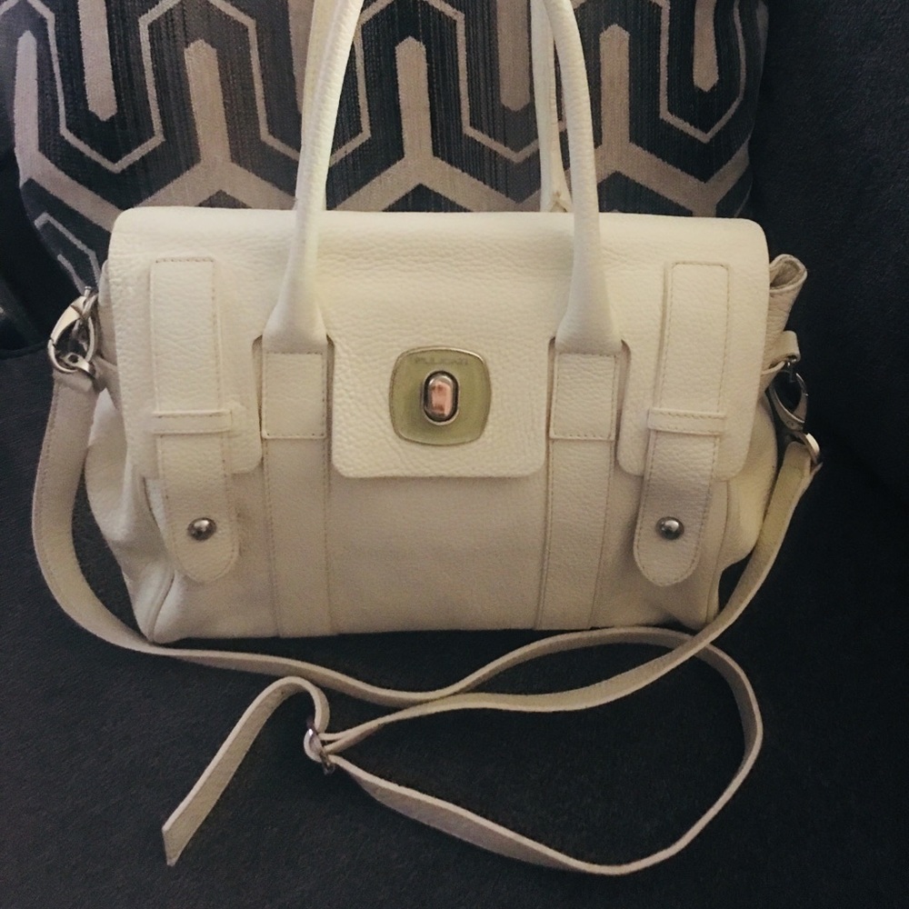 -Pulicati Leather